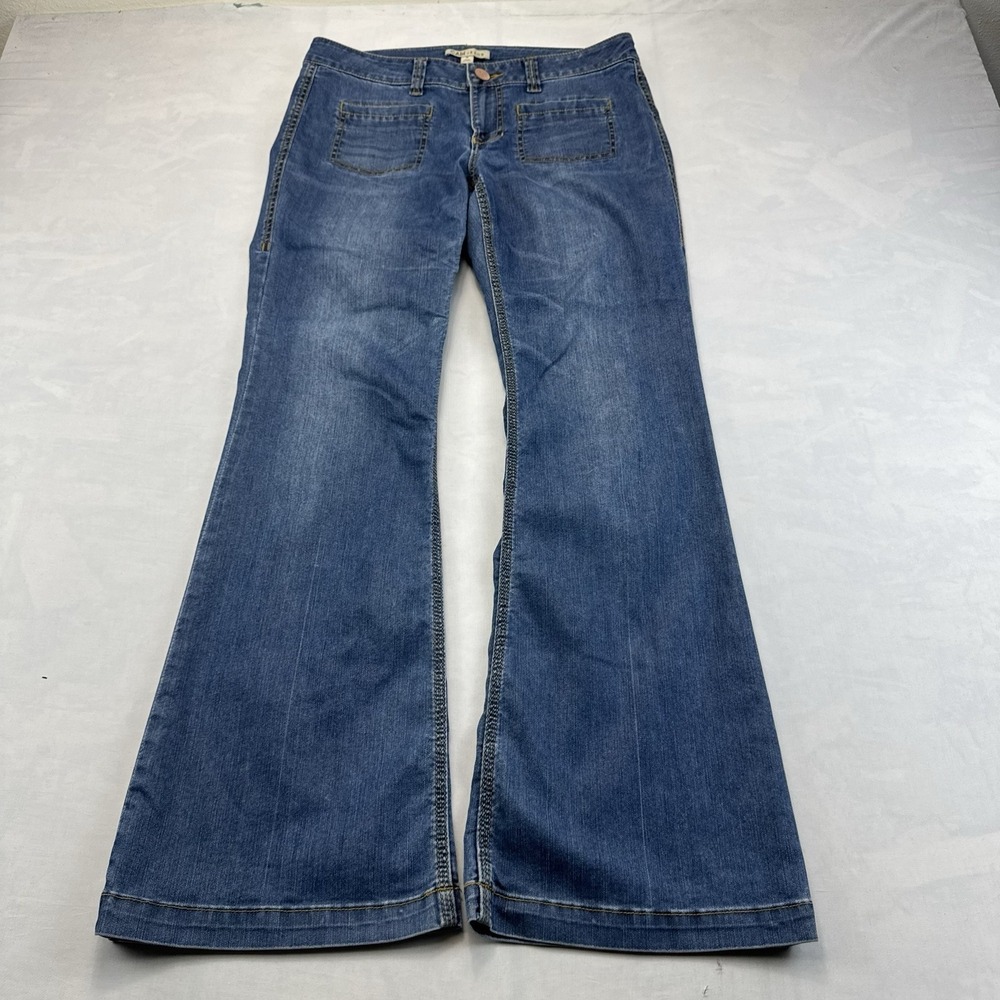 CAbi Jeans Women's Size 6 Blue Flare Wide Leg Front Patch Pocket Y2K Denim